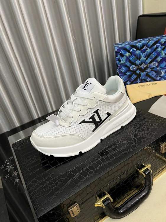 Picture of Louis Vuitton Shoes _SKULVsz38-44hnh071917409